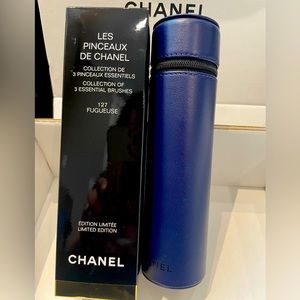 New. Limited Edition. Chanel Codes Couleur Brush Set/Case. Fugueuse.